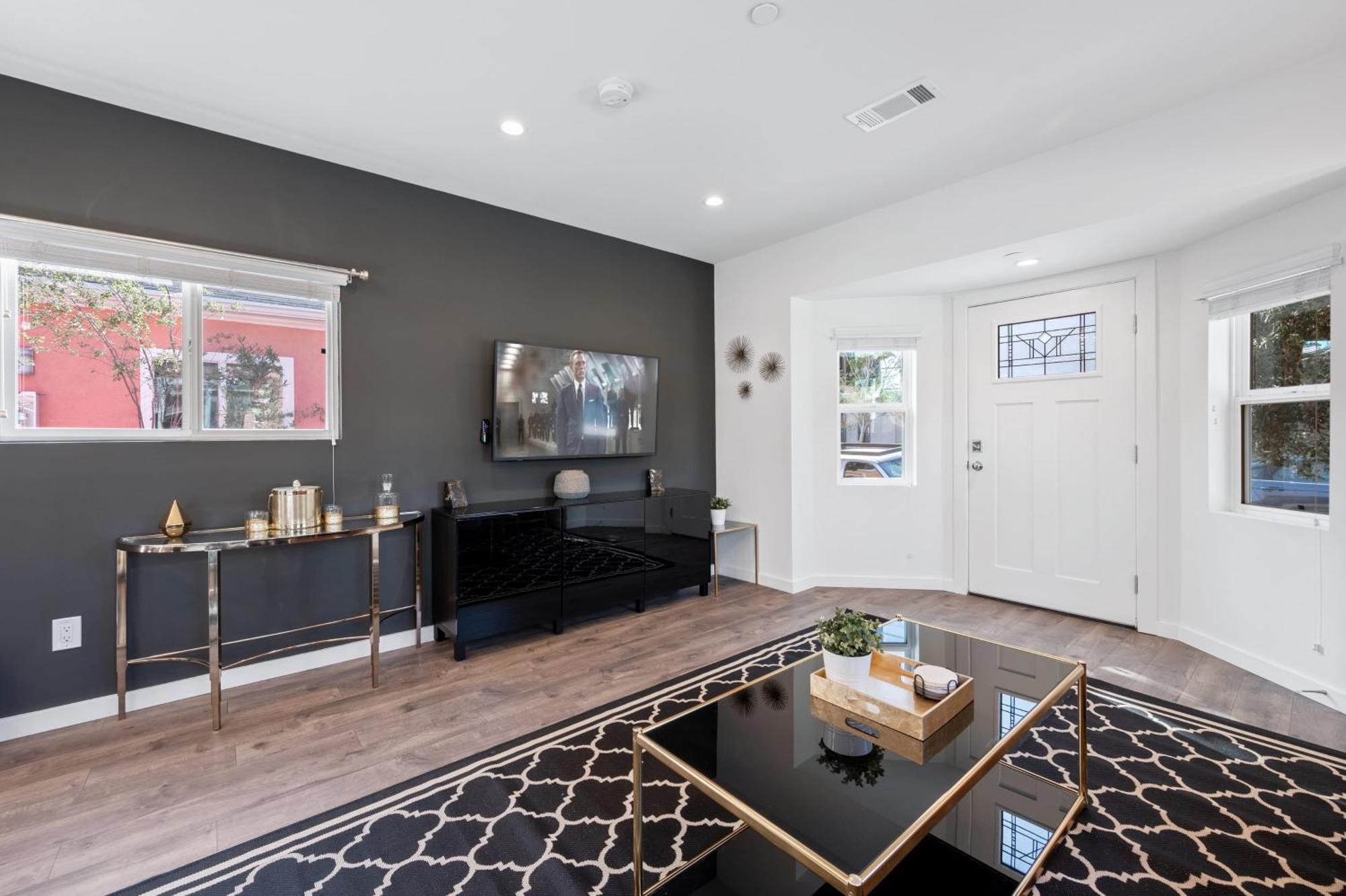 Art Deco By Avantstay 1920S Remodeled Bungalow Open Layout Courtyard Los Angeles Eksteriør bilde